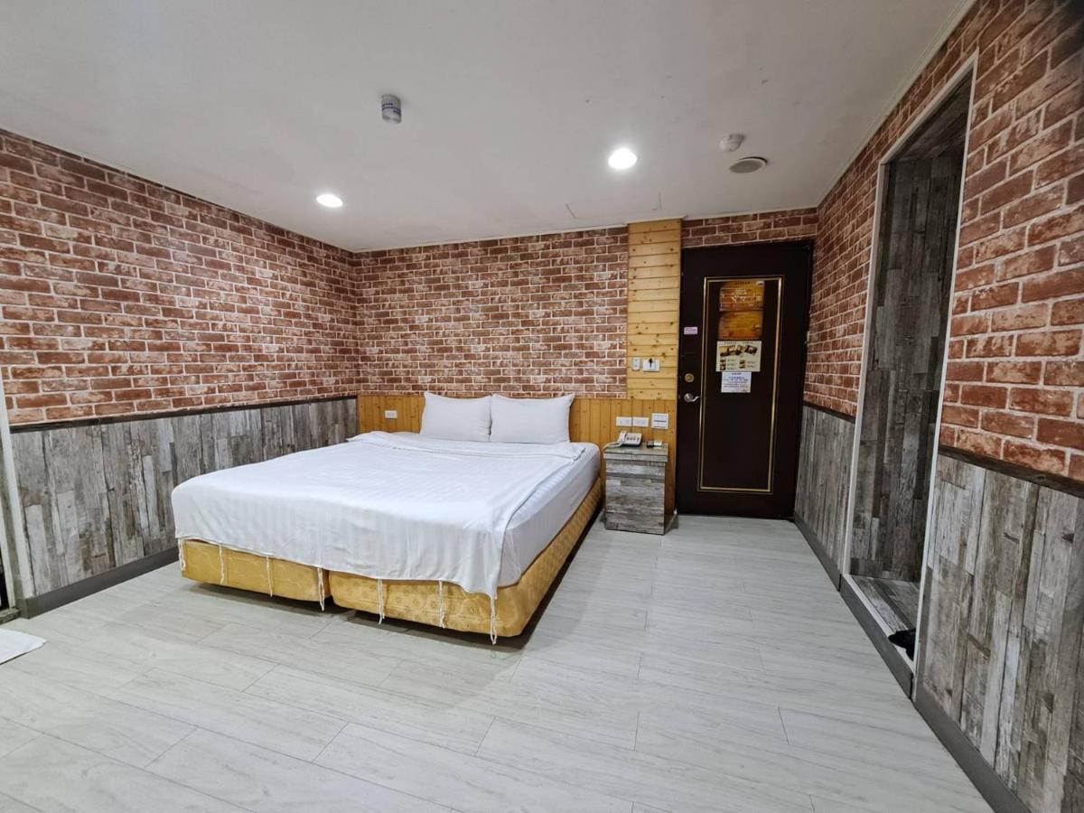 Bin Chen Business Hotel Hsinchu Exterior foto