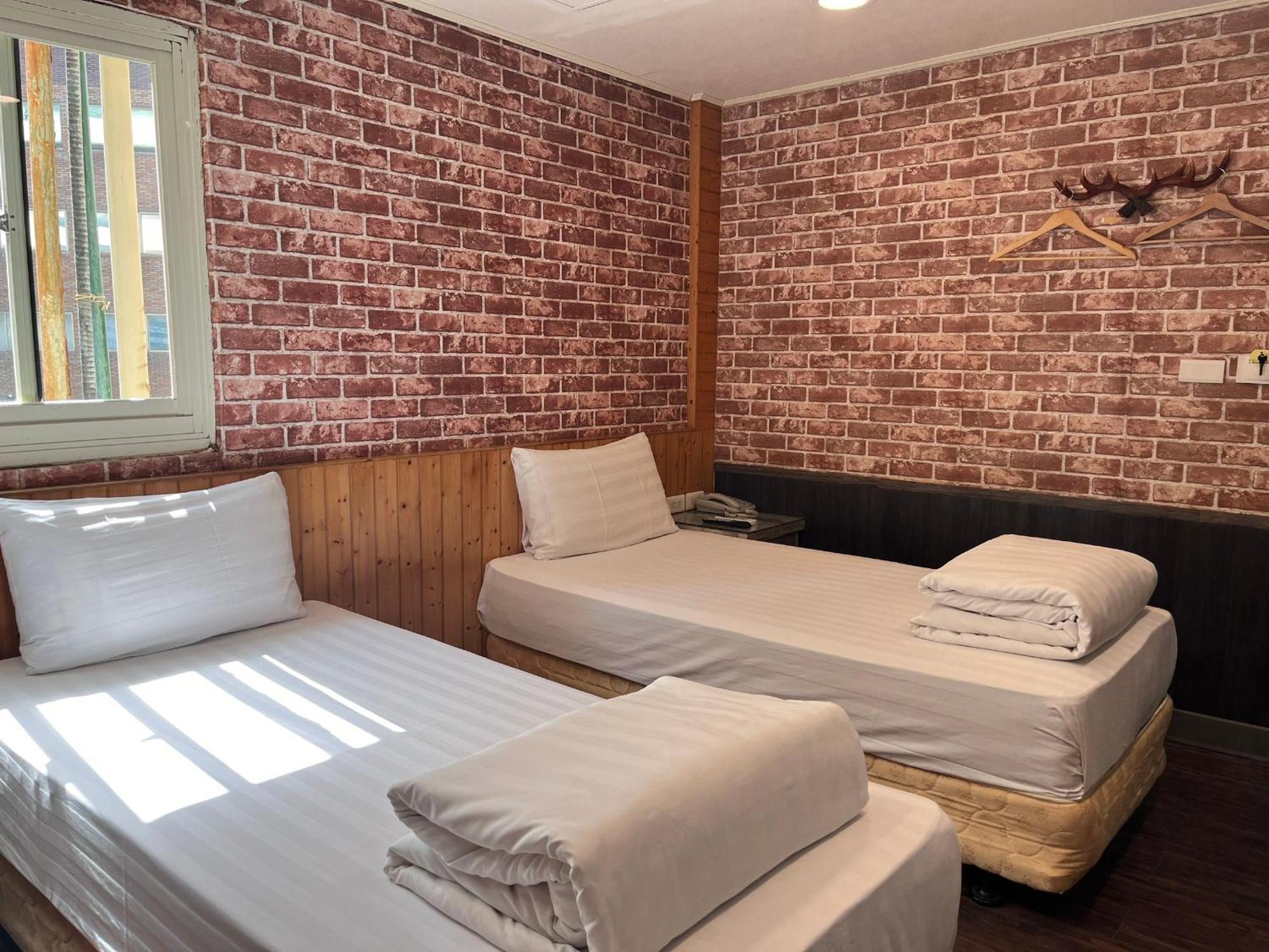 Bin Chen Business Hotel Hsinchu Exterior foto